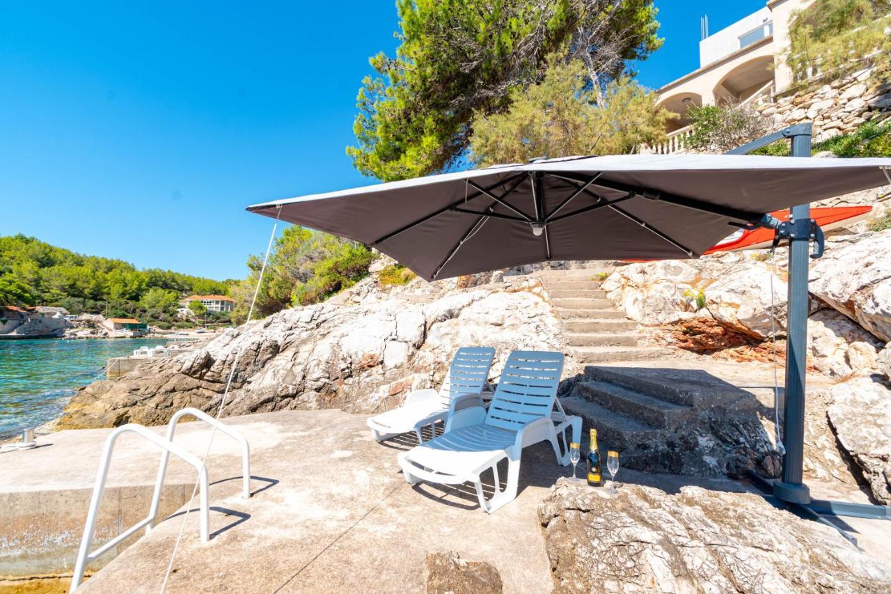 Apartments By The Sea Cove Zaglav, Korcula - 12208 بريسبا المظهر الخارجي الصورة