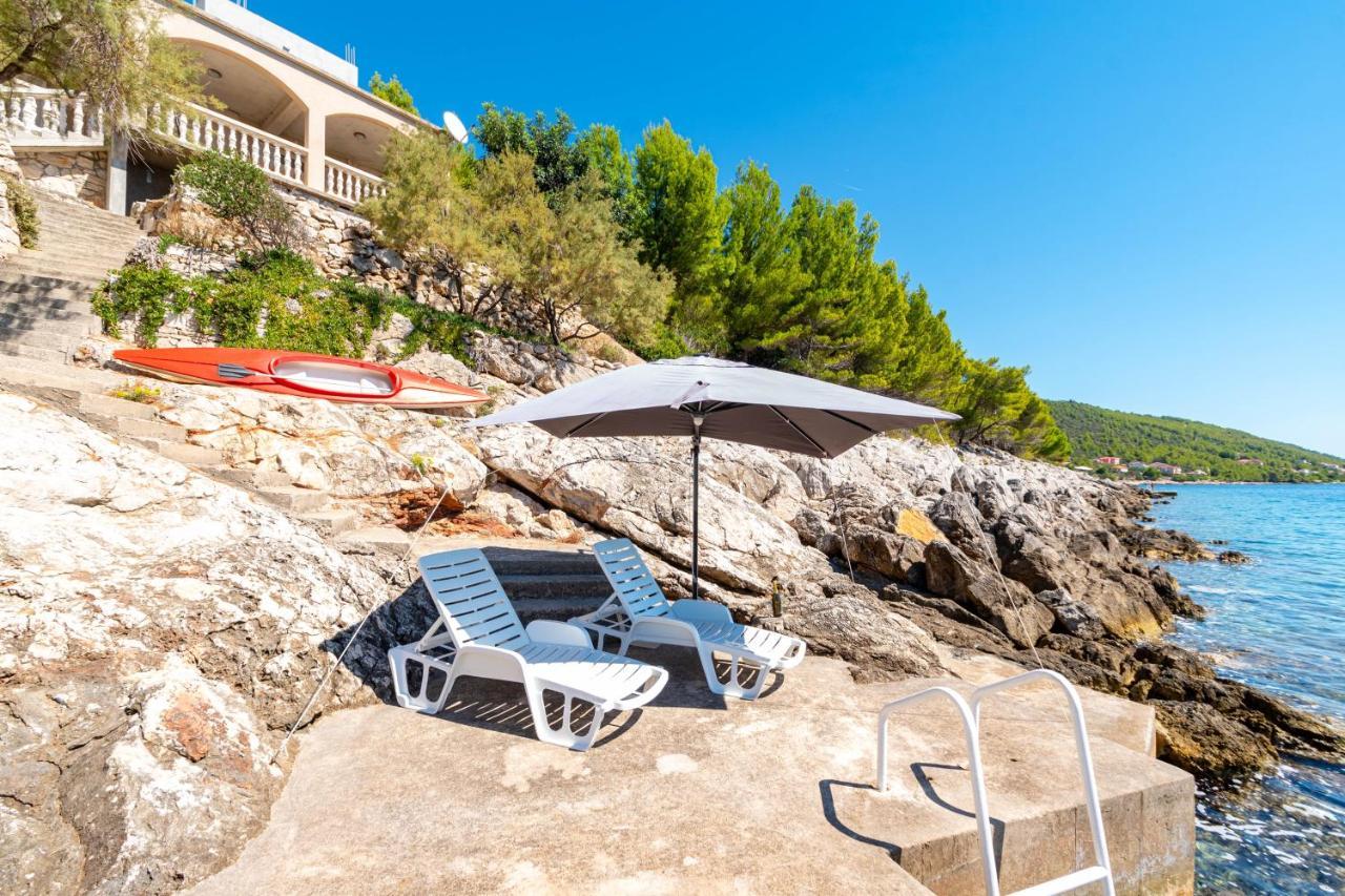 Apartments By The Sea Cove Zaglav, Korcula - 12208 بريسبا المظهر الخارجي الصورة
